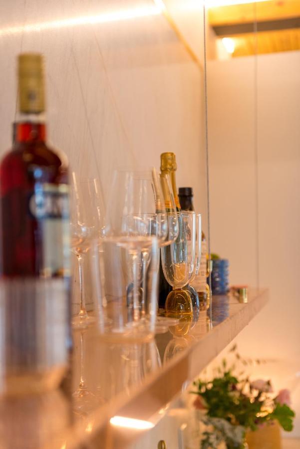 The Halifax Rooftop - Cozy Spa B&B ภายนอก รูปภาพ