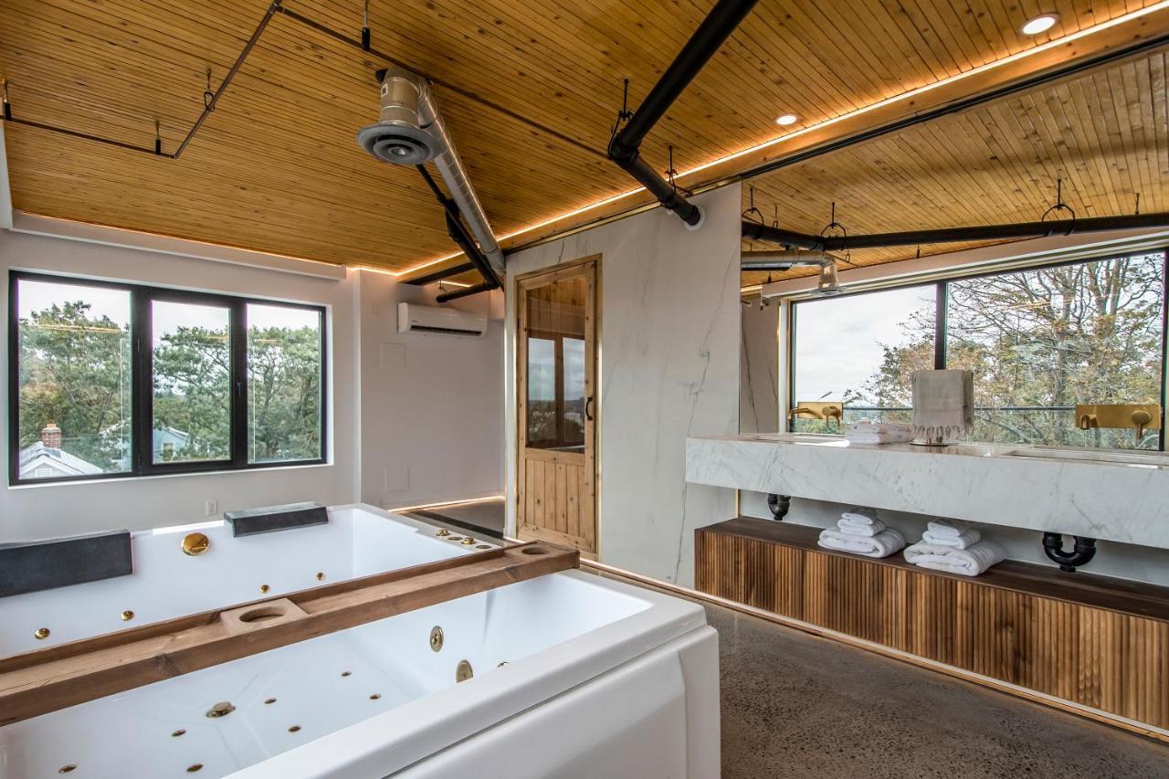 The Halifax Rooftop - Cozy Spa B&B ภายนอก รูปภาพ