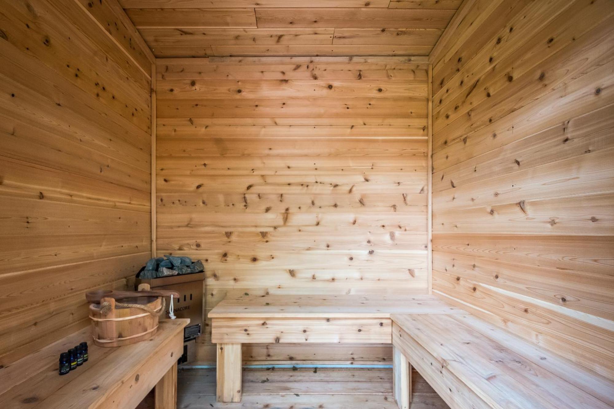 The Halifax Rooftop - Cozy Spa B&B ภายนอก รูปภาพ